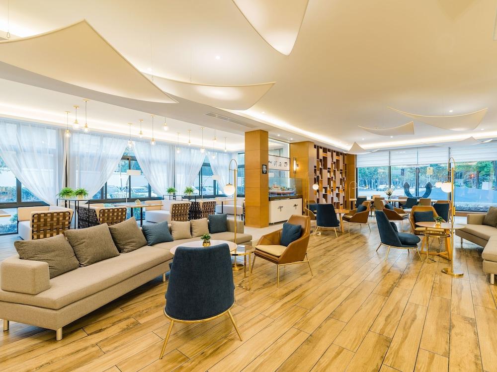 Atour Hotel Zhangjiakou Exteriör bild
