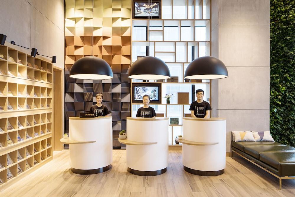 Atour Hotel Zhangjiakou Exteriör bild
