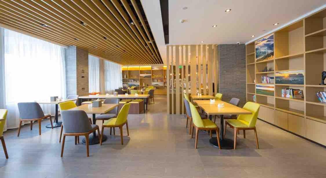 Atour Hotel Zhangjiakou Exteriör bild